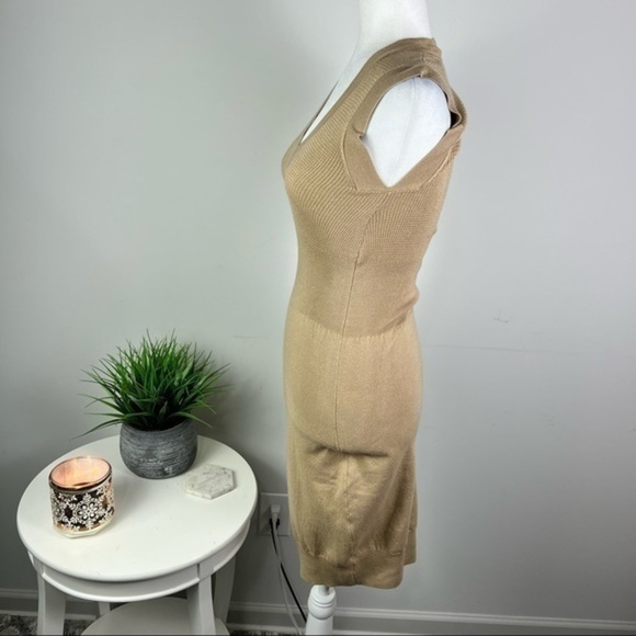 ATM womens beige stretch sleeveless V neck sweater dress size small - Picture 6 of 12